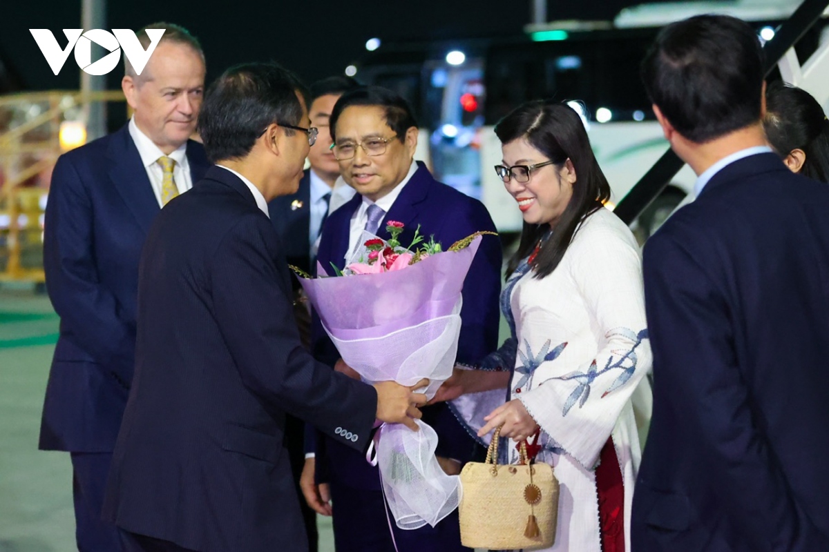 Le Premier ministre Pham Minh Chinh arrive à Melbourne pour le Sommet spécial ASEAN-Australie et une visite officielle
