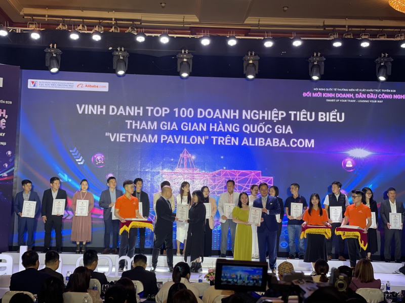 L annonce de la liste de 100 entreprises au Pavillon du Vietnam sur Alibaba com