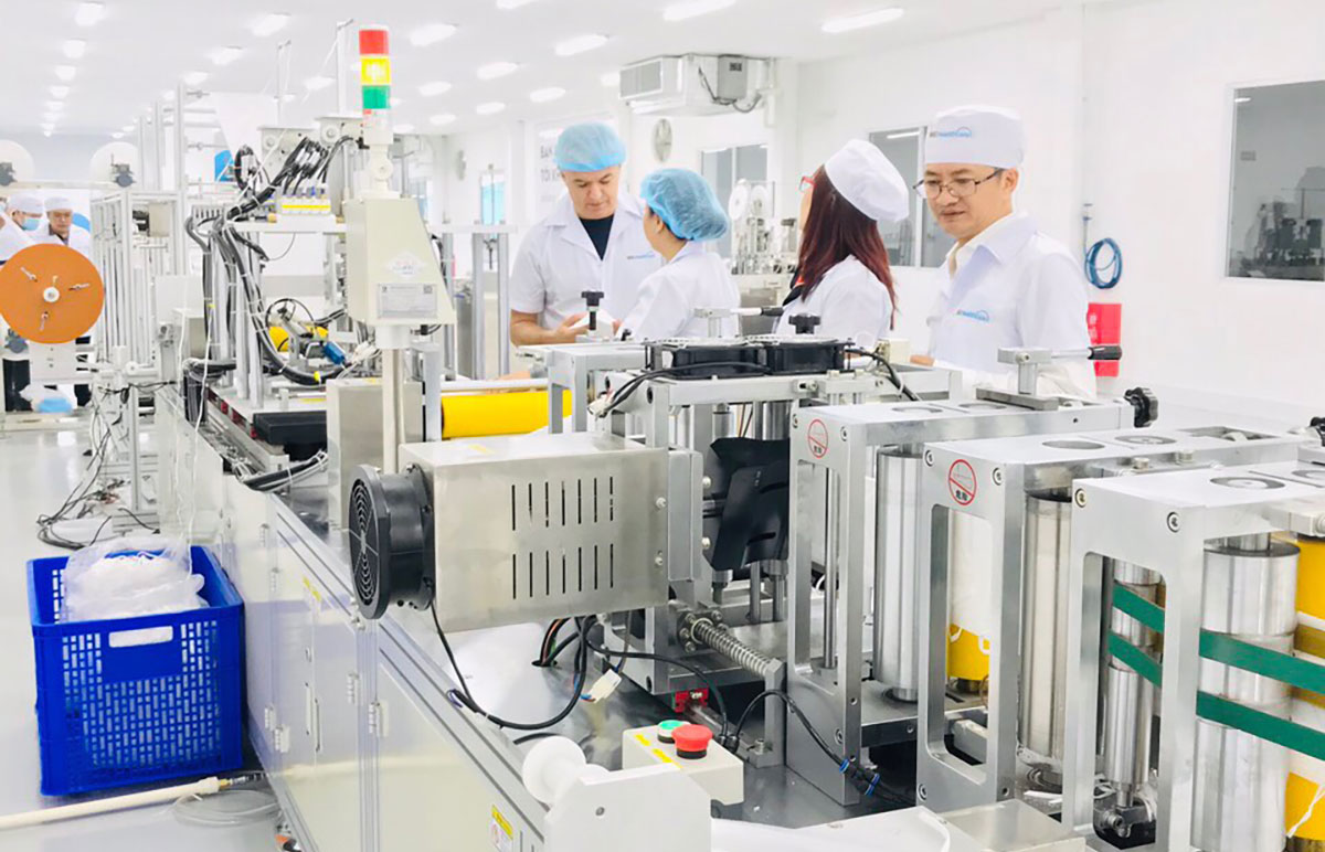 Équipements médicaux la partie américaine recommande des investissements au Vietnam