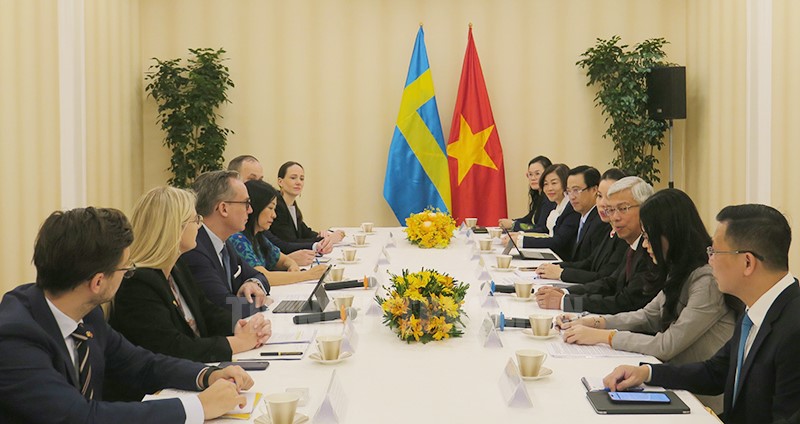 HCM-Ville veut renforcer la coopération en matière de transformation numérique avec la Suède