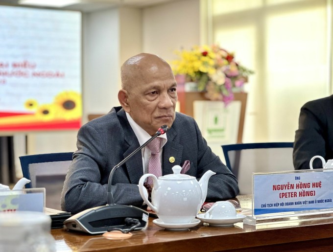 Les entreprises vietnamiennes à l’étranger veulent investir dans l’industrie des puces