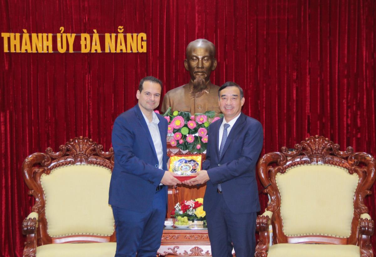 Dà Nang promeut son soutien aux investisseurs et touristes français