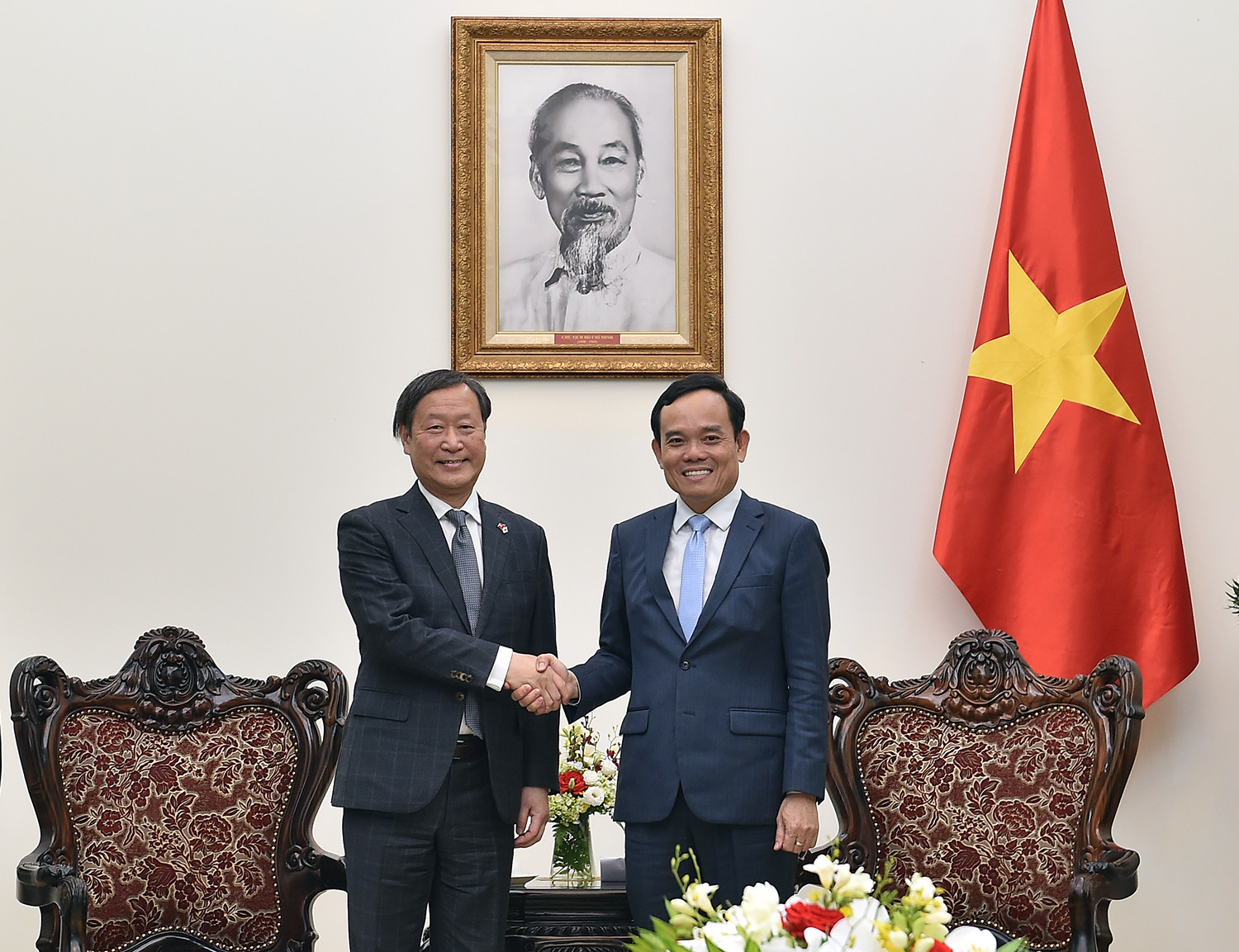 Le vice-PM Tran Luu Quang reçoit le vice-président exécutif senior de la JICA