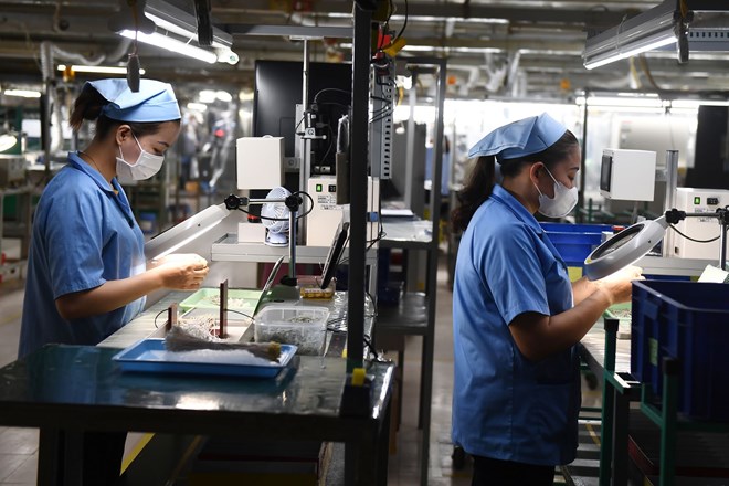 Chaque mois, près de 20 000 entreprises créées ou reprenant leurs activités