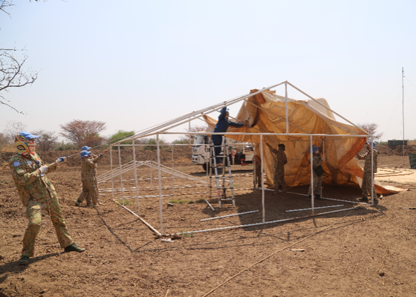 Le Corps du génie de l armée vietnamienne construit des casernes pour l armée ghanéenne