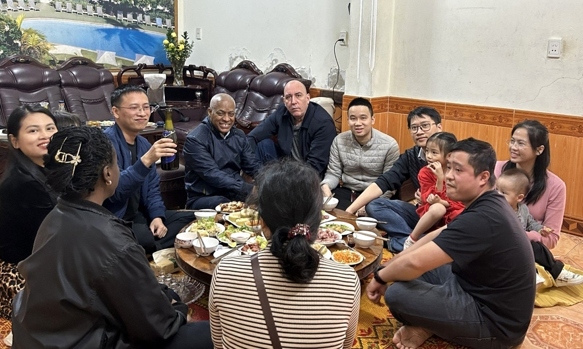 Le Vietnam collectera pour la première fois des informations sur les étrangers vivant dans des maisons locales