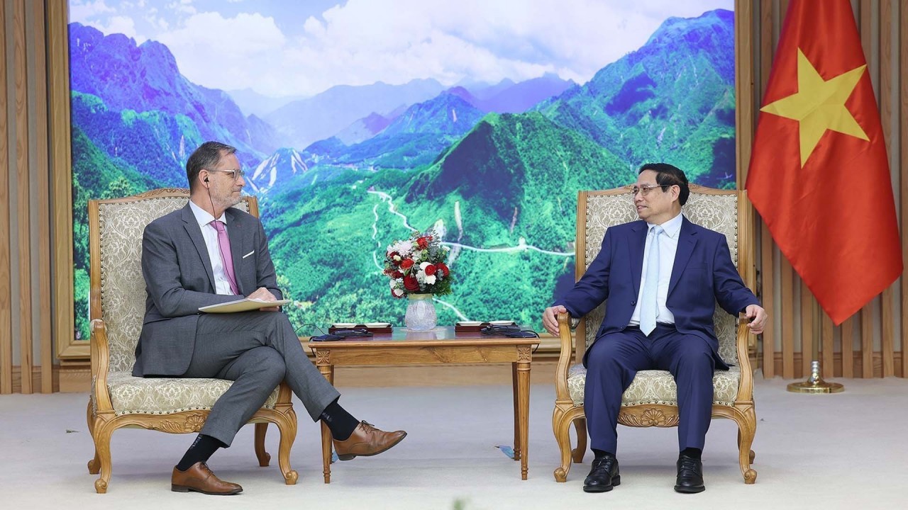 Le Premier ministre Pham Minh Chinh reçoit l’ambassadeur de France au Vietnam