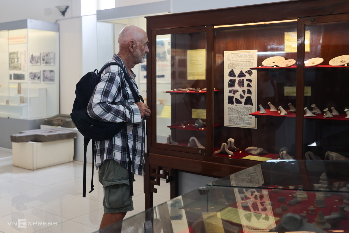 Le musée d An Giang abrite six Trésors nationaux de la culture d Oc Eo