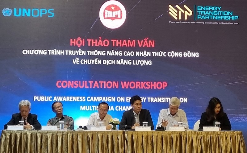 Les médias sensibilisent le public à la transition énergétique