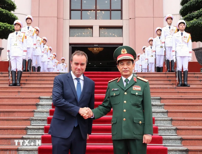 Le Vietnam chérit son partenariat stratégique avec la France