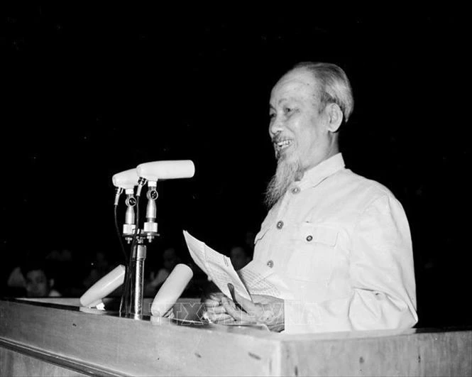 Célébration de l’anniversaire du Président Hô Chi Minh à l’étranger