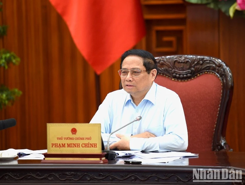 Le Premier ministre Pham Minh Chinh demande d’assurer une alimentation électrique suffisante