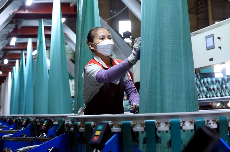 Près de 99 000 entreprises créées ou reprenant leurs activités en 5 mois