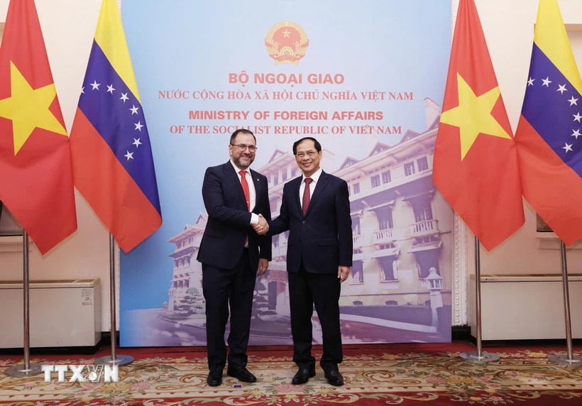Pour approfondir les relations de coopération multiforme Vietnam-Venezuela