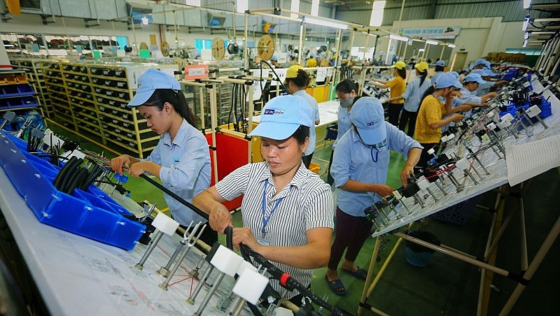 Les exportations vietnamiennes devraient croître de 10 à 12  en 2024