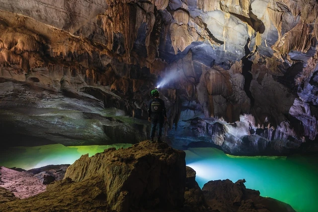 Explorez la forêt profonde de Hang Ba