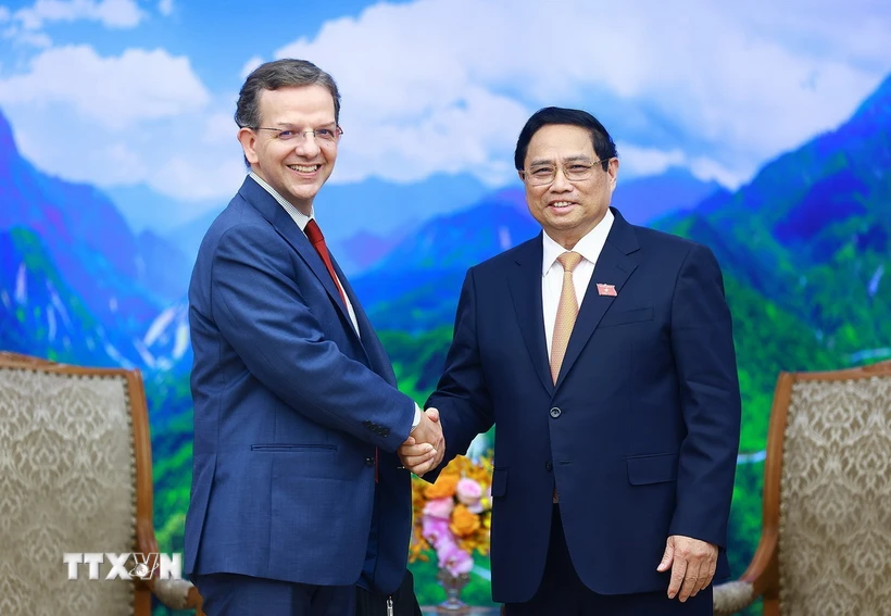 Le PM Pham Minh Chinh rencontre une délégation du FMI