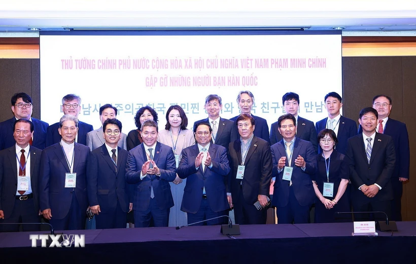 Le Premier ministre Pham Minh Chinh rencontre des amis sud-coréens à Séoul