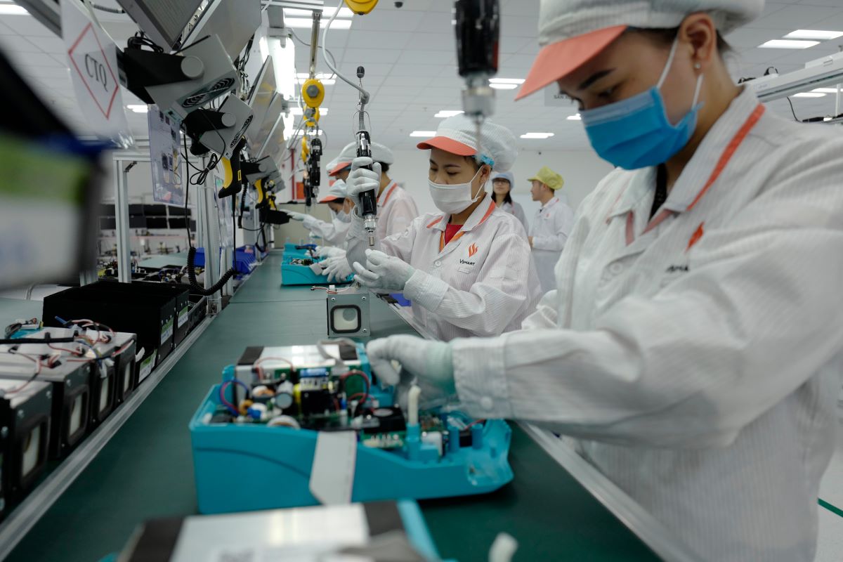 L’industrie manufacturière du Vietnam s’envole, accélération du recrutement et des commandes