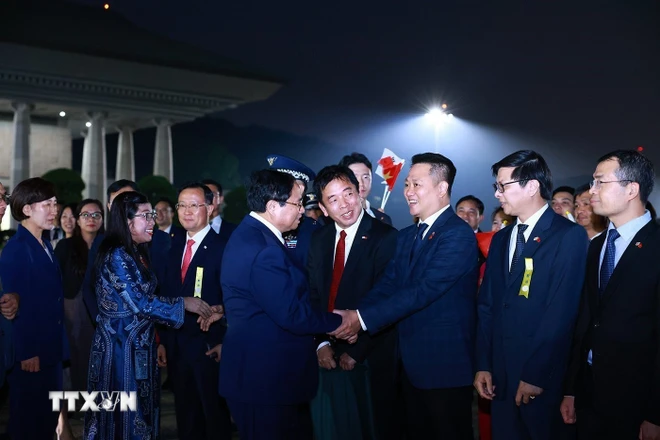 Le Premier ministre Pham Minh Chinh termine avec succès sa visite officielle en République de Corée