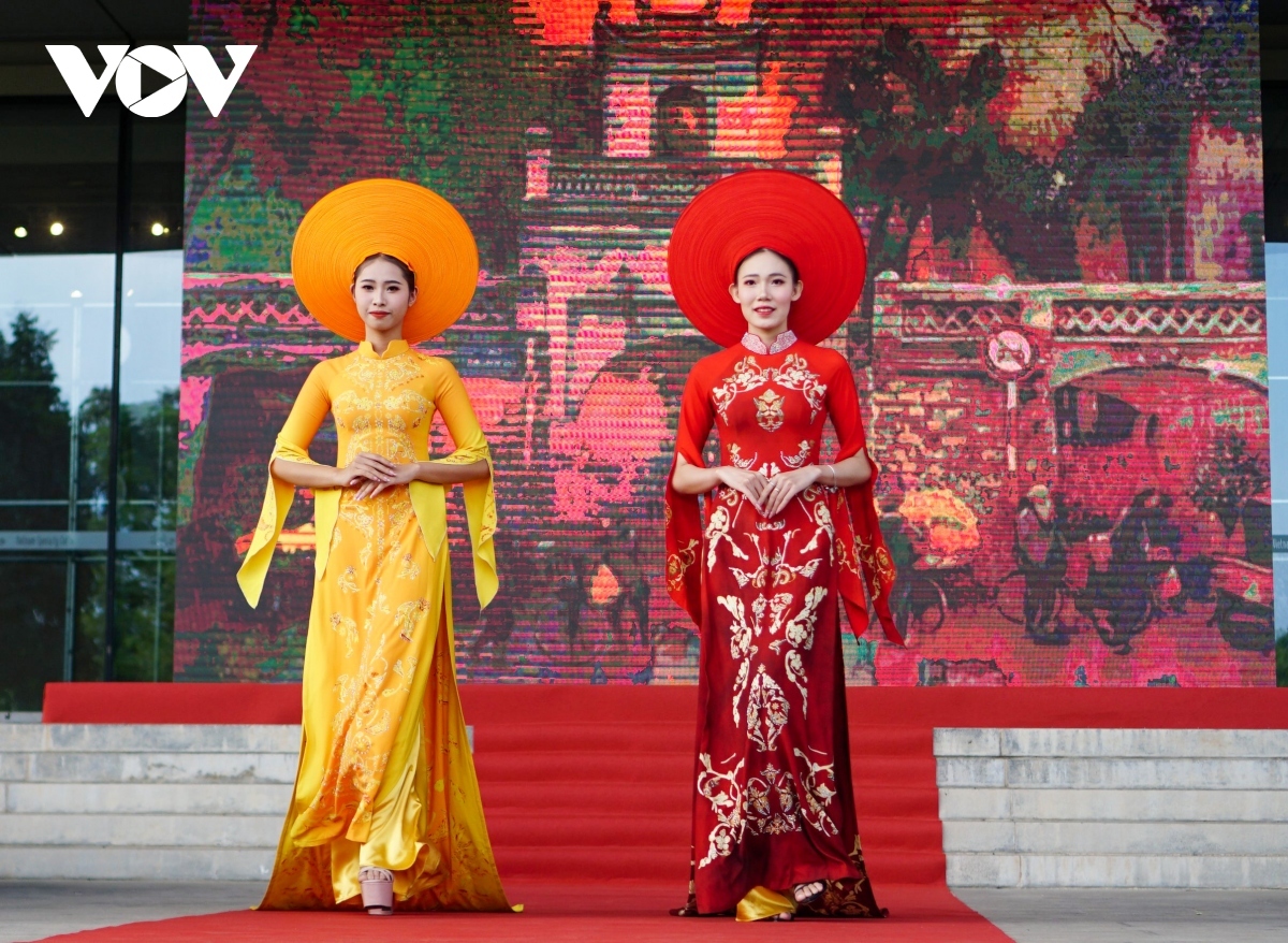Le festival Ao dai 2024 du tourisme de Hanoï attendu début octobre