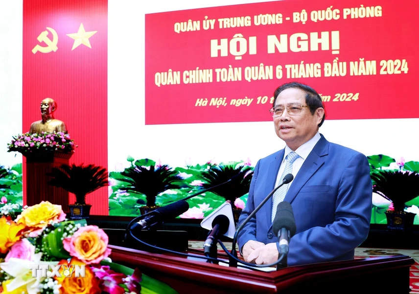 Le Premier ministre exhorte l Armée à maintenir sa vigilance dans les tâches de défense