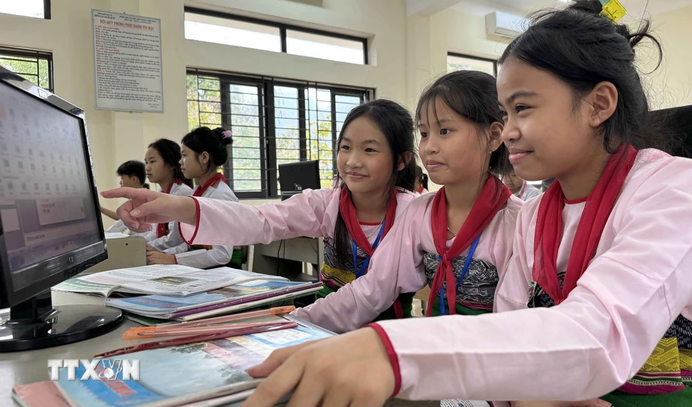 Le Vietnam relève les défis du veillissement de la population et du travail