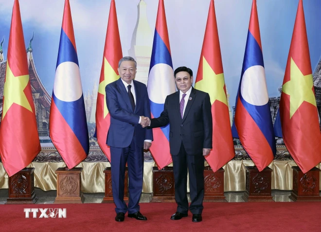 Le président vietnamien To Lam rencontre le président de l’Assemblée nationale du Laos