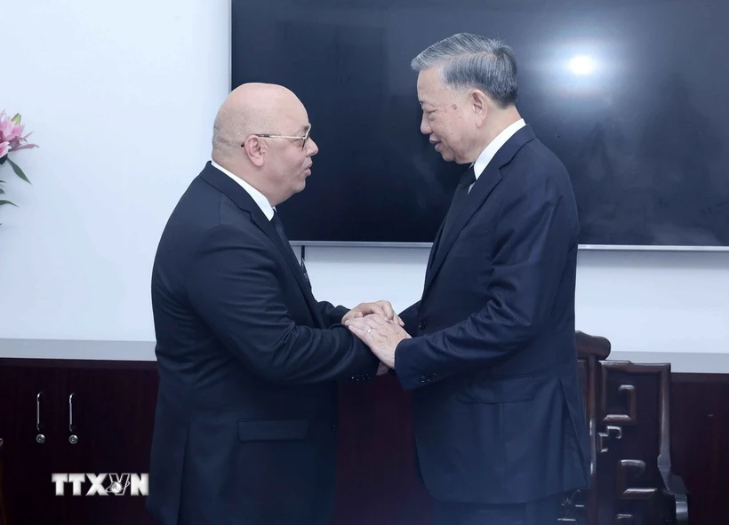 Le président To Lam reçoit le ministre algérien des Moudjahidine et des Ayants droits