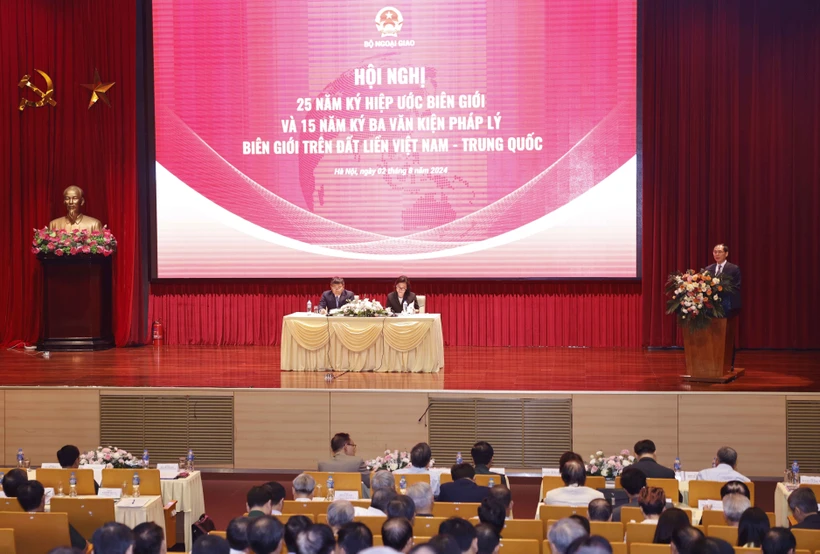 Conférence marquant les anniversaires de la signature de documents concernant la frontière terrestre Vietnam-Chine