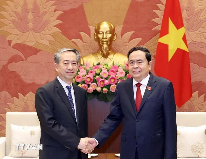 Le président de l’Assemblée nationale reçoit l’ambassadeur chinois