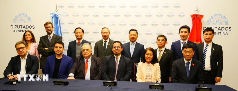 Renforcement de la coopération parlementaire entre le Vietnam, l Argentine et le Chili