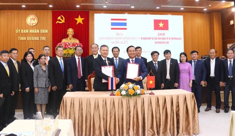 Quang Tri et Mukdahan Thaïlande renforcent leur coopération pour le développement mutuel
