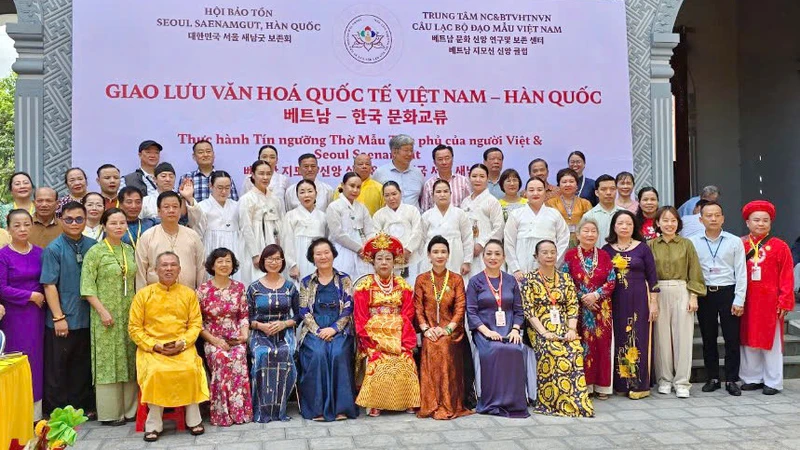 Échange Vietnam-R Corée autour de la culture et des pratiques cultuelles