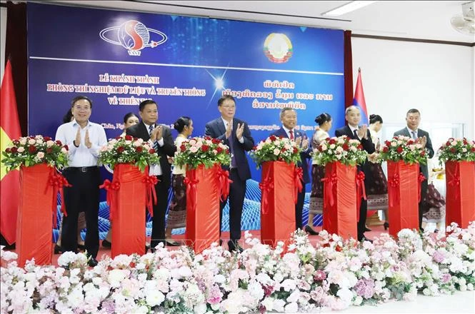 Vietnam et Laos ouvrent un laboratoire de données sur les catastrophes à Vientiane