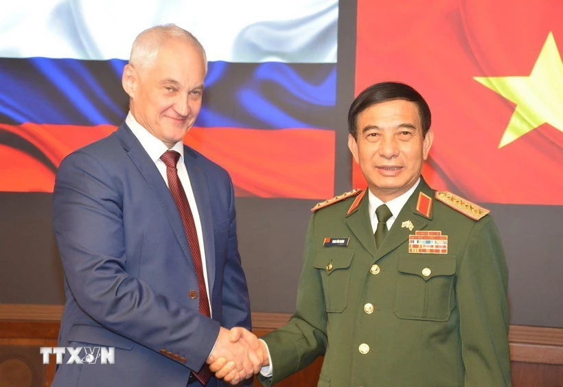 Pour promouvoir la coopération de défense entre le Vietnam et la Russie