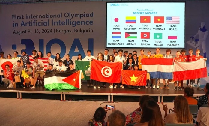Le Vietnam remporte deux médailles aux Olympiades internationales d intelligence artificielle