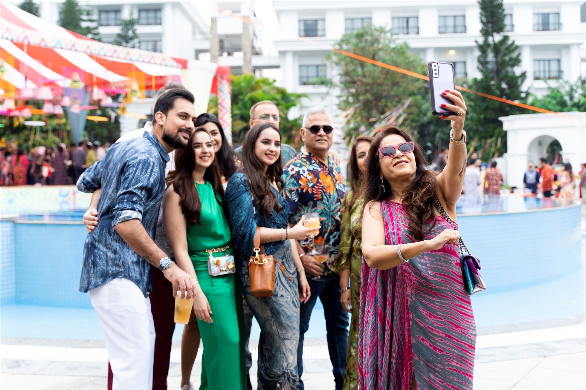 Un milliardaire indien accompagné de 4 500 employés se rendra au Vietnam