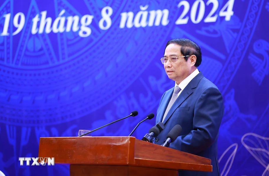 Le Premier ministre exhorte de continuer le renouvellement de l’éducation et de la formation