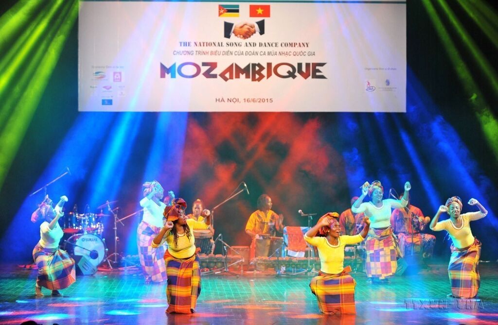 La visite du président du Mozambique vise à resserrer les liens avec le Vietnam