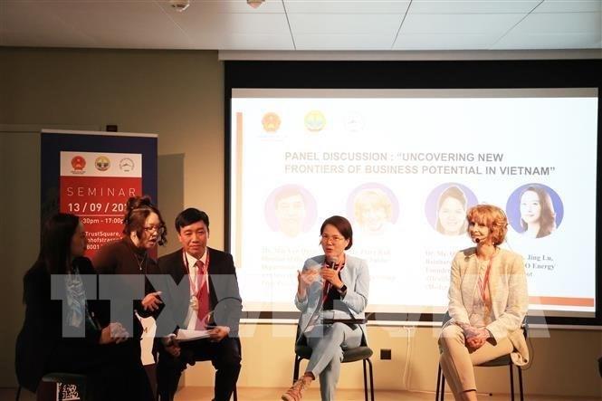 La province de Nam Dinh attire l attention des investisseurs suisses