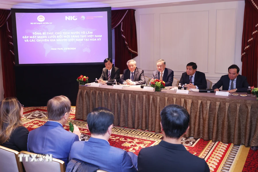 Le dirigeant Tô Lâm rencontre des membres du Vietnam Innovation Network aux États-Unis