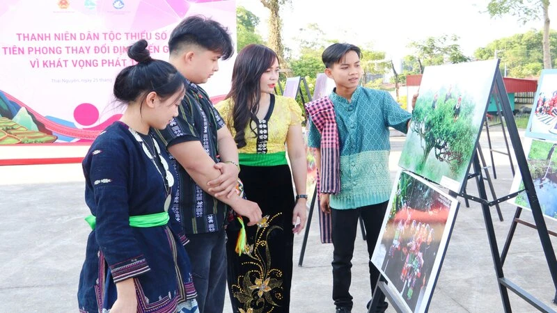 Promotion de l’égalité des sexes chez les jeunes des minorités ethniques