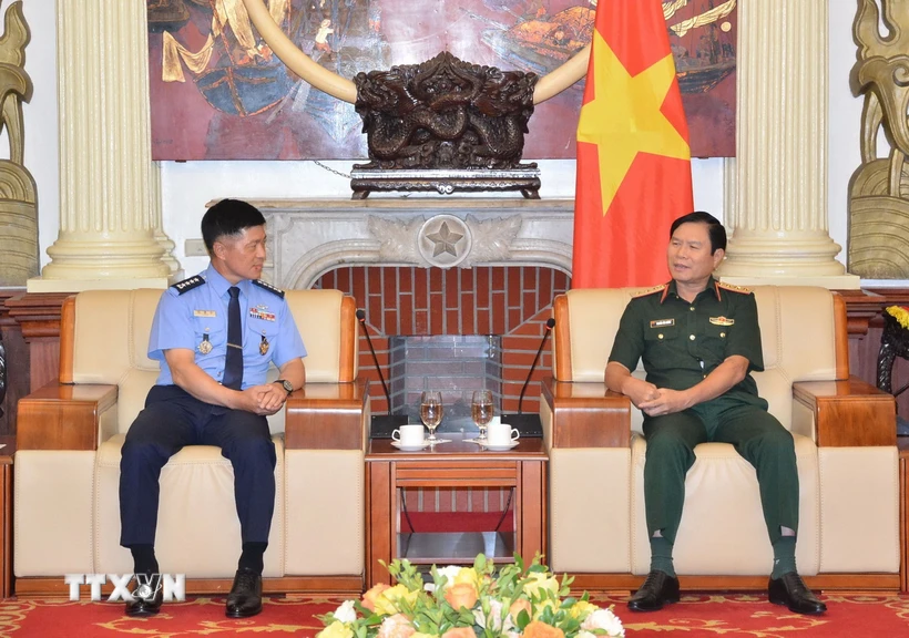 Le Vietnam et la R de Corée renforcent leur coopération en matière de défense