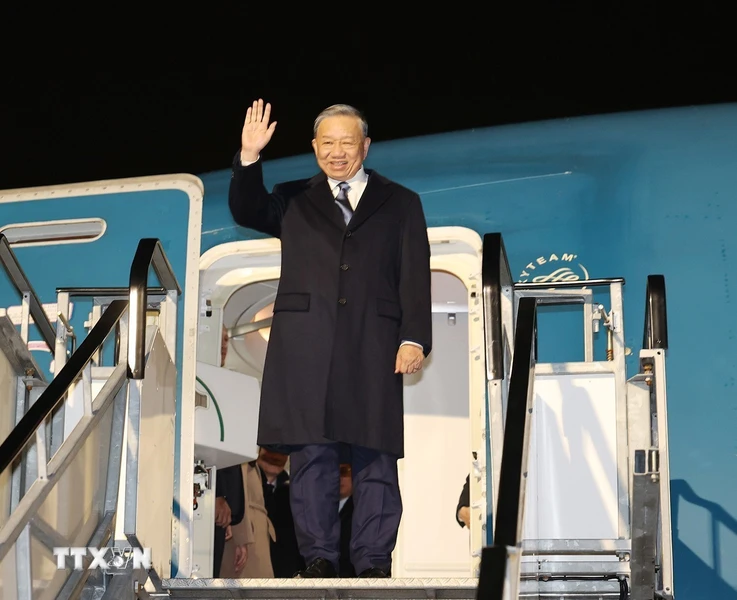 Le plus haut dirigeant vietnamien To Lam entame une visite d État en Irlande