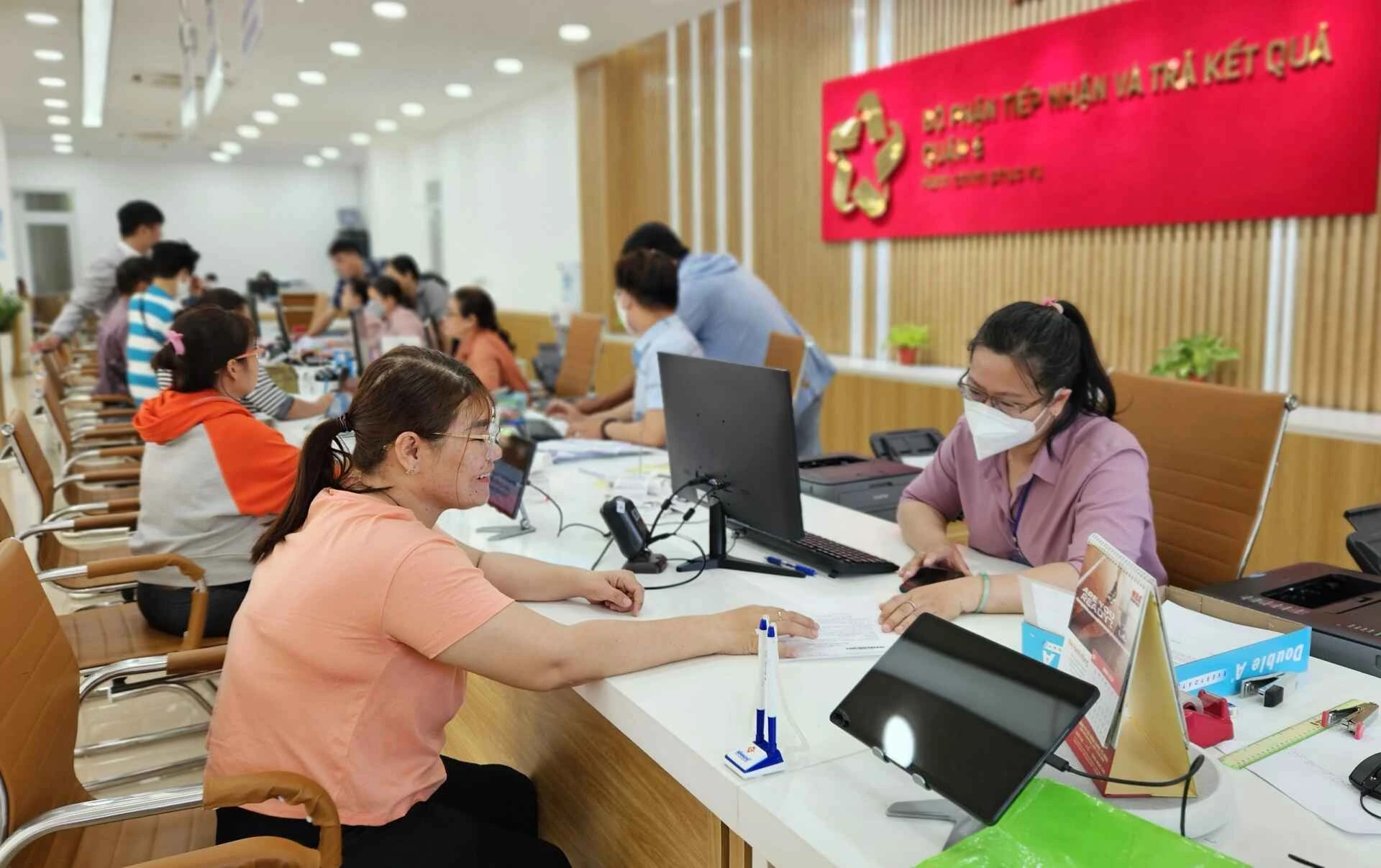 Les habitants de HCM-Ville peuvent mener des démarches administratives dans n importe quel quartier