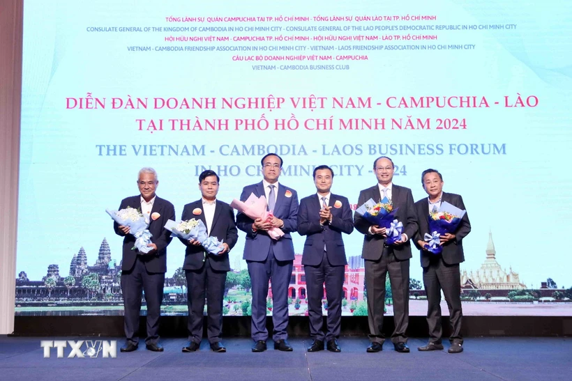 Vietnam, Cambodge et Laos promeuvent la coopération entre leurs entreprises