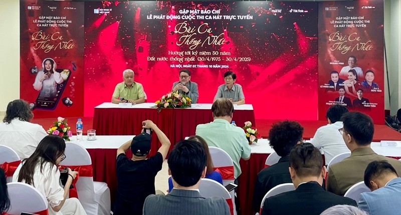 Lancement d un concours de chant pour le 50e anniversaire de la réunification nationale