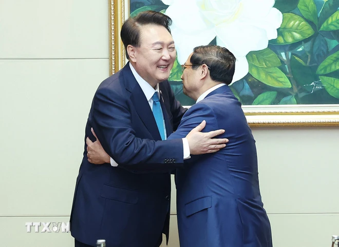 Le Premier ministre Pham Minh Chinh rencontre le président sud-coréen