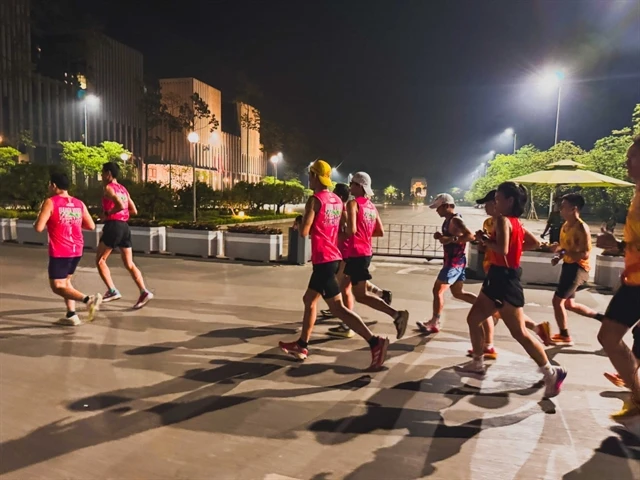 11 000 participants au Marathon international VPBank de Hanoi 2024